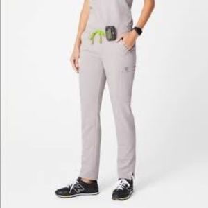 Figs slate yola XS petite